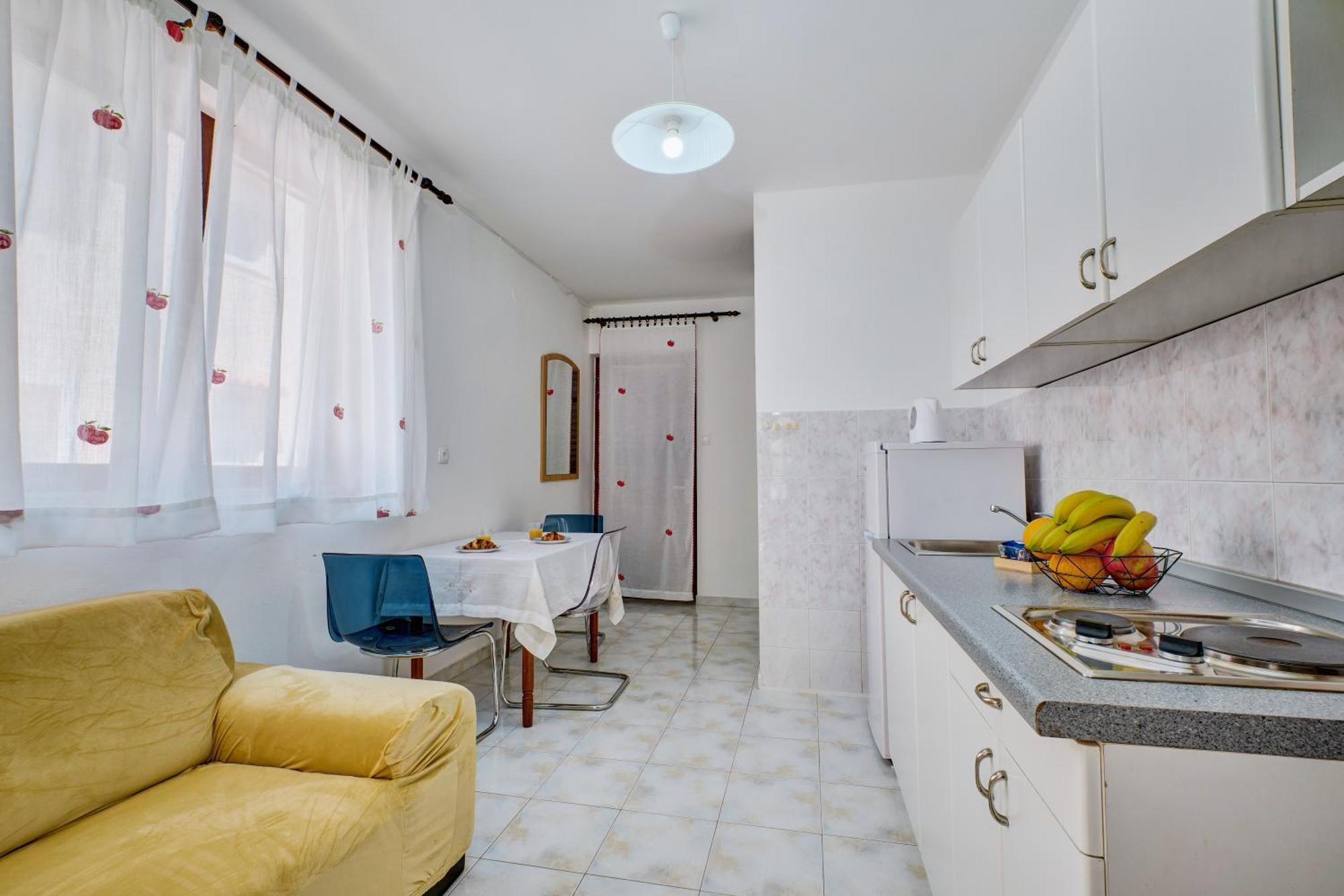 Apartments Suzana Mali Lošinj Exteriör bild